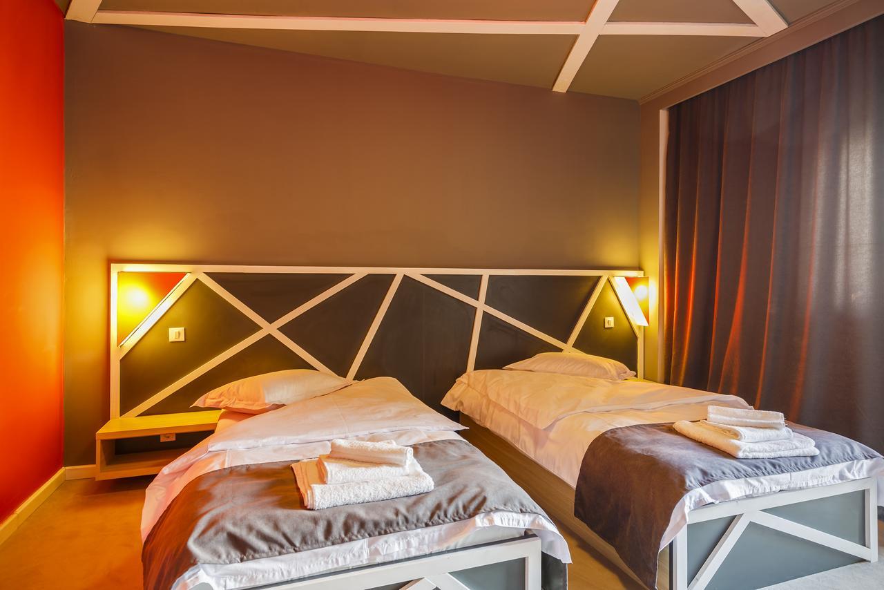 Net Hotel بيتستِ المظهر الخارجي الصورة