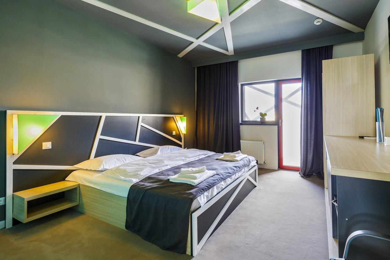 Net Hotel بيتستِ المظهر الخارجي الصورة
