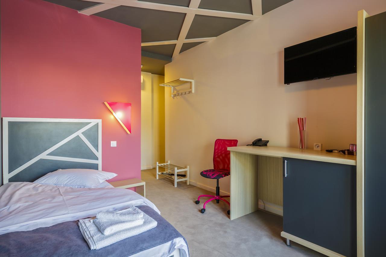 Net Hotel بيتستِ المظهر الخارجي الصورة