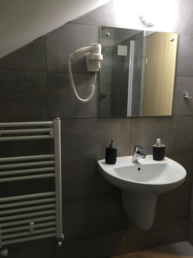 Net Hotel بيتستِ المظهر الخارجي الصورة