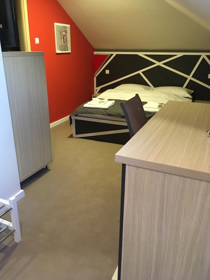 Net Hotel بيتستِ المظهر الخارجي الصورة
