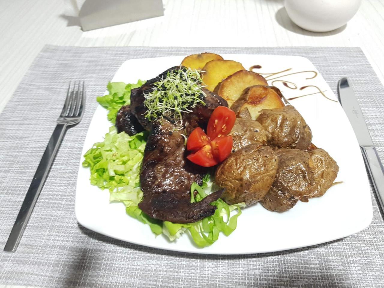 Net Hotel بيتستِ المظهر الخارجي الصورة